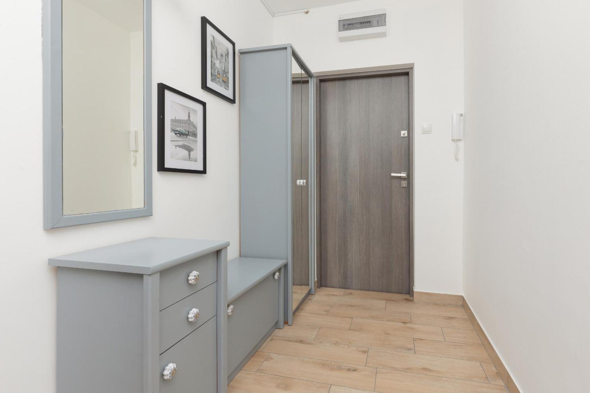 Kopcinskiego Bright & Spacious Apartment Warsaw Ursynow By Noclegi Renters מראה חיצוני תמונה